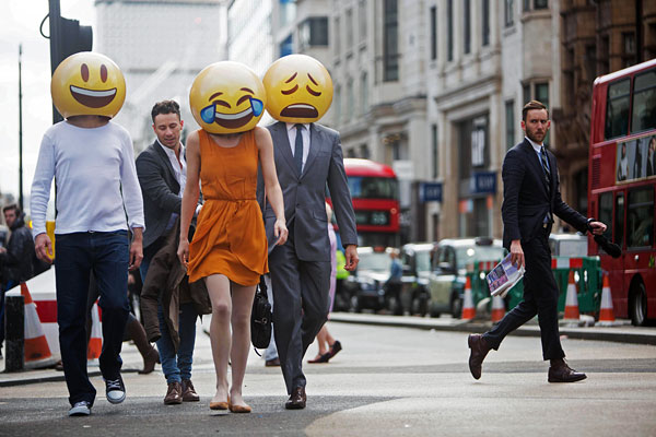 Эмодзи на улице Лондона