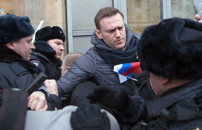 Навального заподозрили в избиении полицейских при задержании 28 января