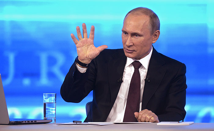 Президент России В.В. Путин на Прямой линии