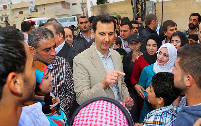 Действующий президент Сирии Башар Асад выдвинул свою кандидатуру для участия в президентских выборах.