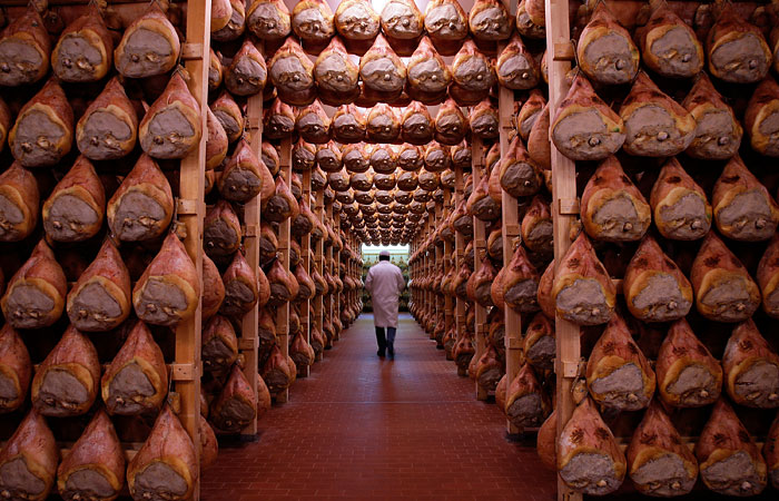 Изоляция изоляторов