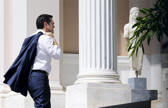 Ципрас подал в отставку