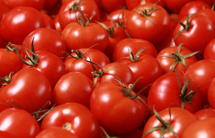 'Коммерсант узнал о схеме закупок запрещенных турецких помидоров