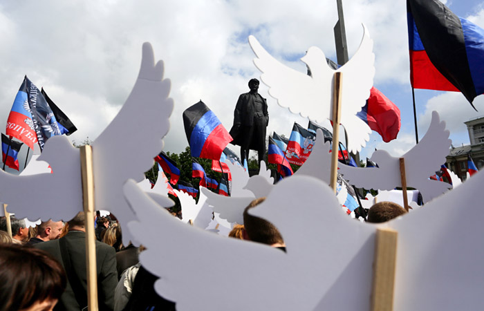 Большинство россиян выступили за раздельное существование ДНР, ЛНР и Украины