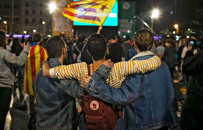Около 90% каталонцев проголосовали за независимость от Испании