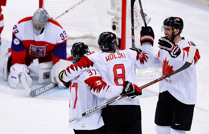 Хоккеисты сборной Канады победили Чехию в матче за бронзу ОИ