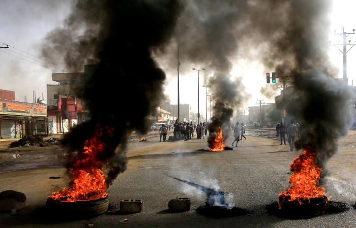 Число погибших в результате разгона протестов в Судане достигло 35 человек