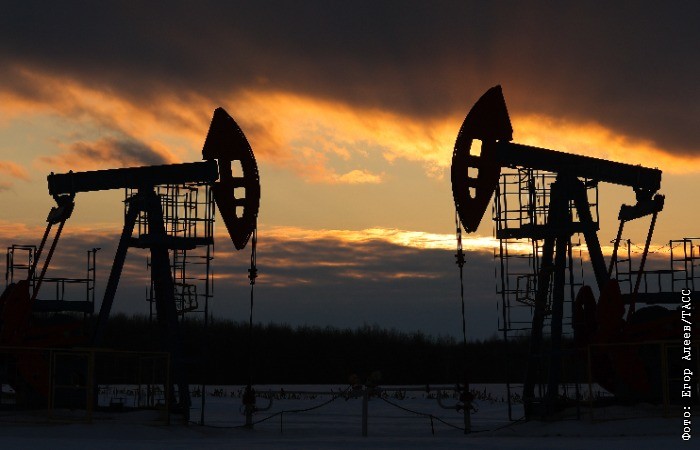 Министры ОПЕК+ проведут в воскресенье встречу по ситуации на нефтяном рынке