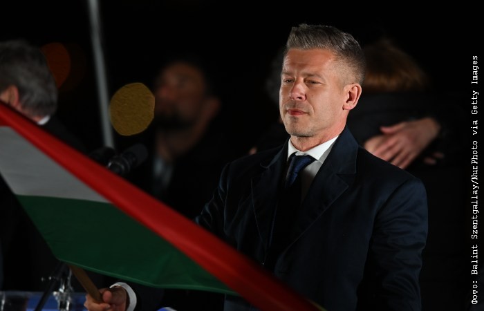 Politico отметило, что Венгрия при новом премьере вряд ли быстро изменит позицию по Украине