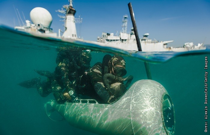 Британские водолазы готовятся к разминированию Ормузского пролива