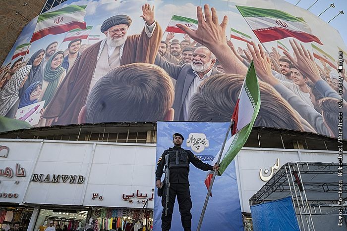 Иран пригрозил ответными мерами в связи с блокадой своих портов ВМС США