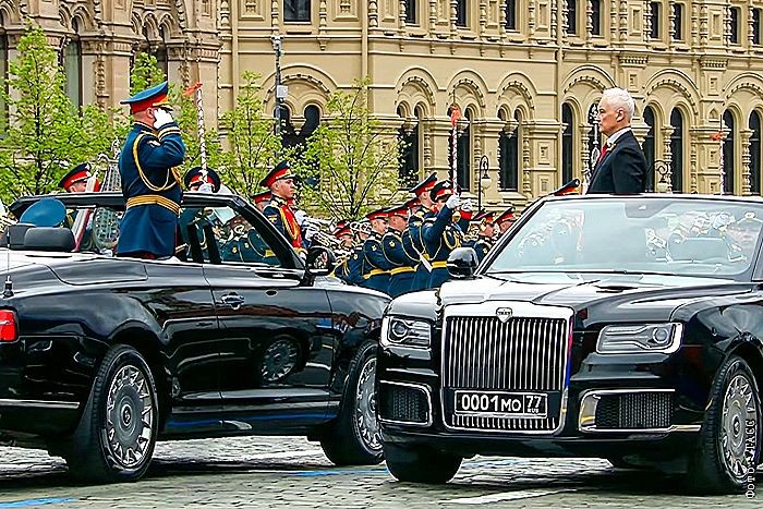 Парад Победы начался на Красной площади