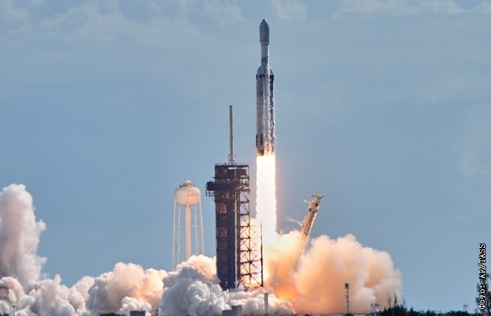 Ракета SpaceX стартовала на орбиту со спутниками оптико-электронной разведки США