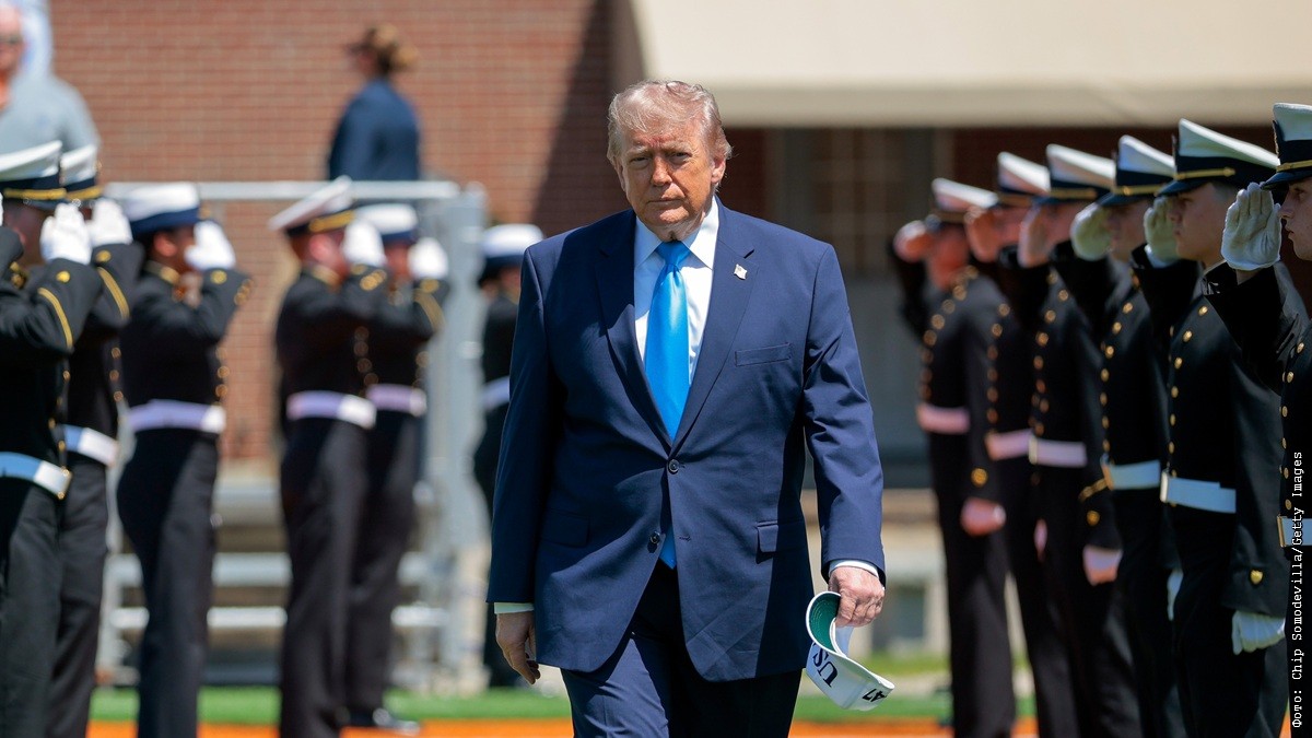 Трамп заявил, что не ослабит санкции против Ирана до заключения соглашения