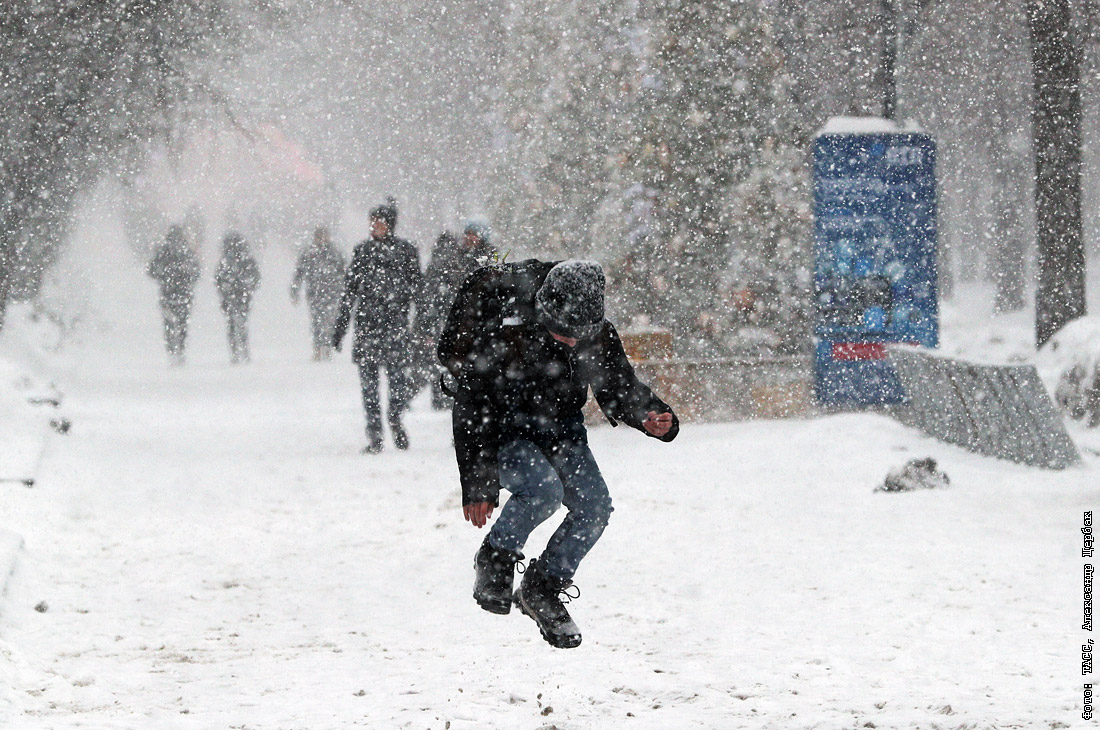 Снег мп 3. Сильный снегопад. Самый сильный снегопад. Снегопад в Москве. Самый сильный снег в Москве.