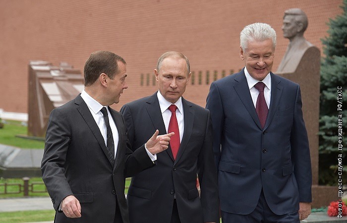 Рейтинг вероятных преемников Путина возглавили Медведев и