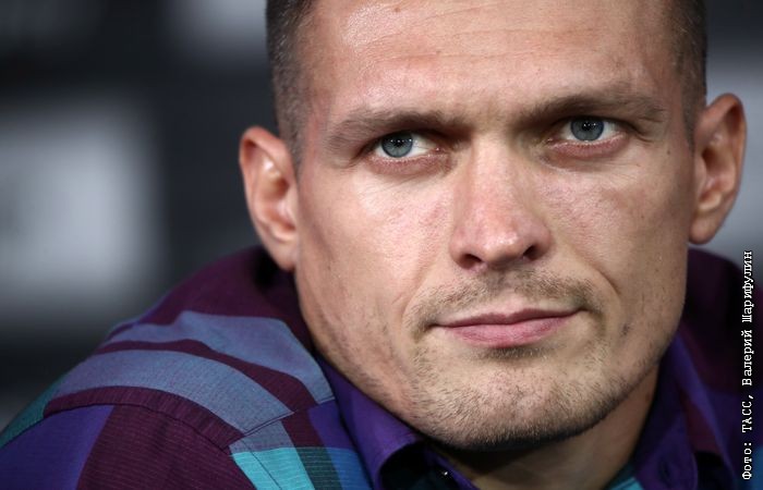 Боксер Усик намерен защищать Киево-Печерскую лавру в случае попытки ее ...