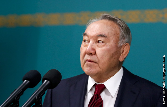 Назарбаев уходит: президент Казахстана неожиданно объявил об отставке и назвал имя преемника
