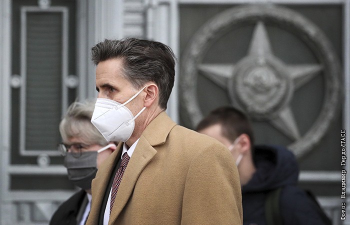 Re: [爆卦] 俄羅斯剛剛驅逐了美國高級外交官