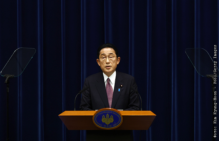 Премьер-министр Японии провел перестановки в своем кабинете и руководстве ЛДП на фоне падения рейтингов поддержки