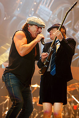 Группа AC/DC начала мировое турне в поддержку нового альбома