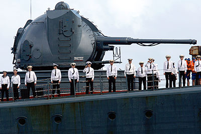 Крейсер "Петр Великий" зашел в порт Ла-Гуэйра
