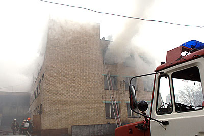 Пожар в автошколе на западе Москвы