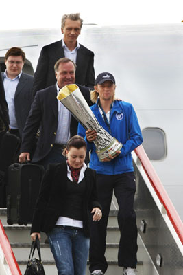 Кубок УЕФА прибыл в Санкт-Петербург