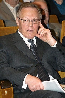 Президентом РАН в третий раз стал Юрий Осипов
