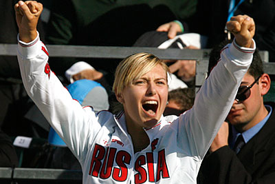 Шарапова лидирует в чемпионской гонке WTA