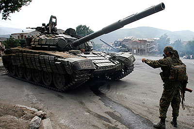 Грузинские танки в Гори
