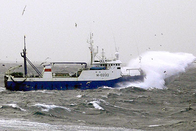 Траулер "Топаз А" затонул в Баренцевом море