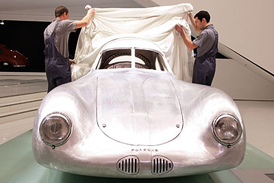 В Штутгарте открылся обновленный музей Porsche