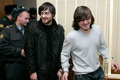 Обвиняемые по делу Политковской освобождены из-под стражи в зале суда