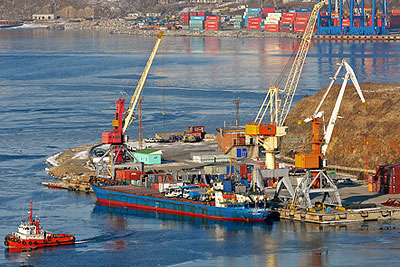 Российский сухогруз "Омский-122" прибыл во Владивосток