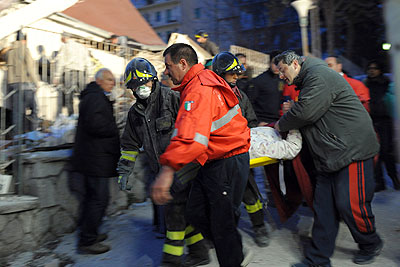 Тысячи людей остались без крова из-за землетрясения в Италии