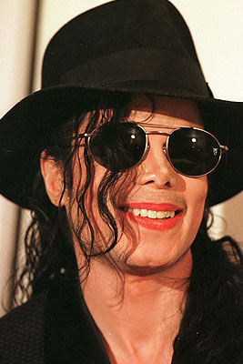 Скончался известный американский певец Майкл Джексон