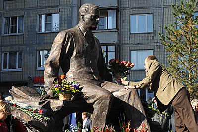 Открытие памятника Дмитрию Шостаковичу в Санкт-Петербурге