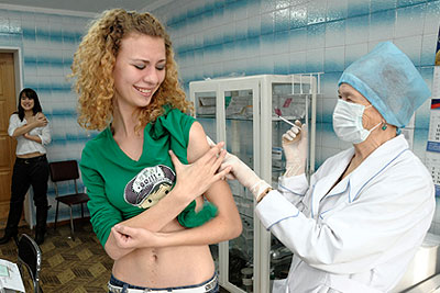 В России началась вакцинация от вируса H1N1