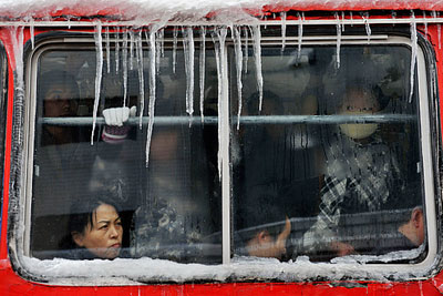 В Китае замерзли даже атобусы