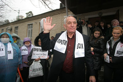Кандидат в президенты Украины В.Протывсих провел митинг