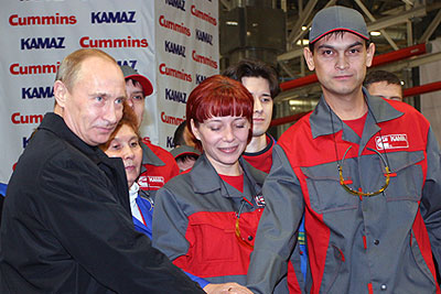 Путин посетил завод КАМАЗ в Набережных Челнах