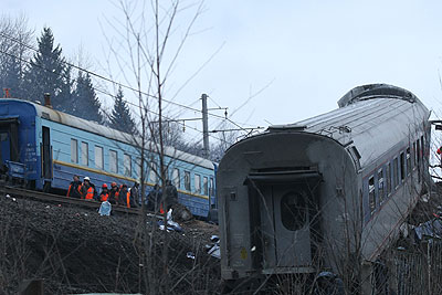 Крушение поезда "Невский экспресс" вечером в пятницу, 27 ноября