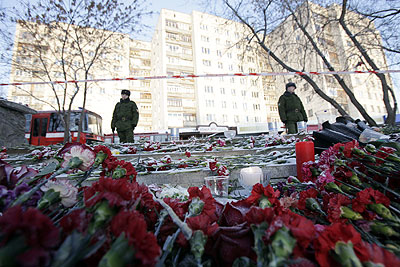 7 декабря в России объявлен траур в связи с трагедией в Перми
