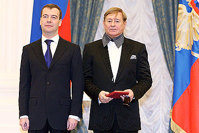 Медведев вручил государственные награды в Кремле