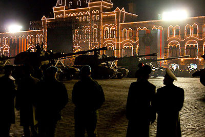 Ночная репетиция парада Победы на Красной площади

