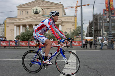 Велогонка "Пять колец Москвы" прошла в столице