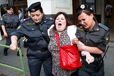 Задержанные на Триумфальной площади готовят иски в суд