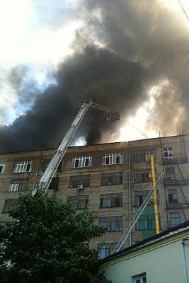 В Москве 30 июня загорелось одно из зданий НПО "Алмаз"
