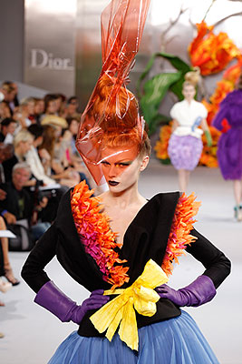 Показ коллекций Haute Couture в Париже